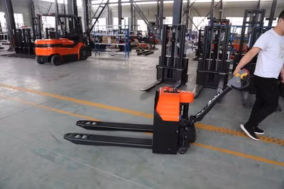 Transpallet manuale in acciaio inox, altezza 4000 mm, norma UE